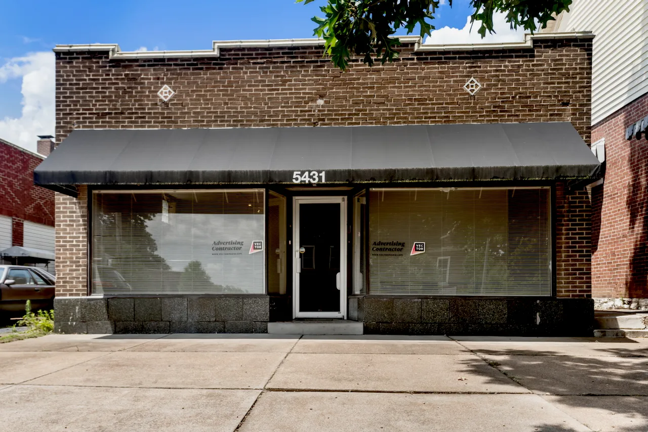 $2,400 | 5431 South Kingshighway Boulevard, St. Louis, MO 63109