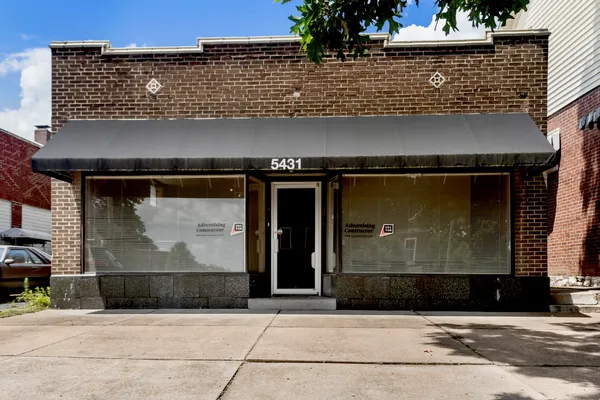$2,400 | 5431 South Kingshighway Boulevard, St. Louis, MO 63109