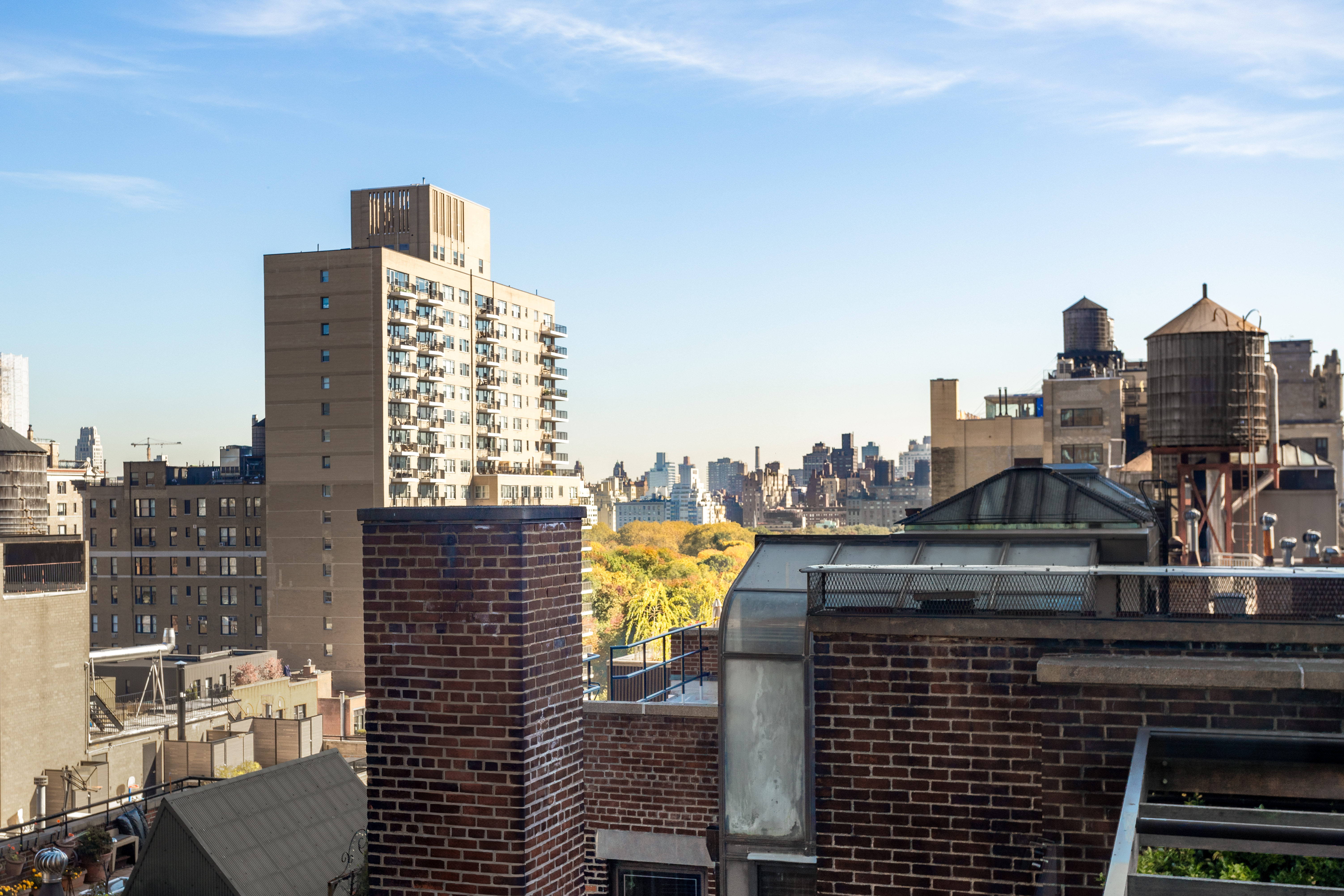 45 West 67th Street, Unit 16B Manhattan, NY 10023 - Photo 4 of 12