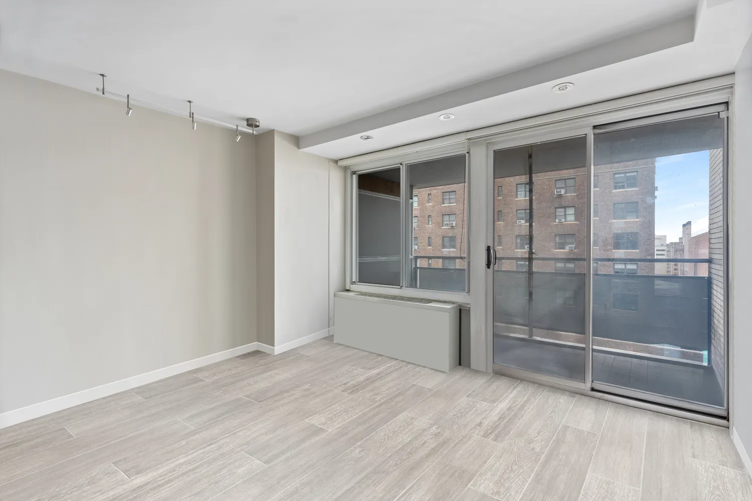 $649,999 | 142 East 16th Street, Unit 14F | Gramercy