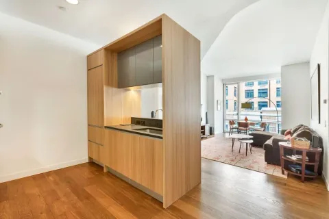 $2,500,000 | 311 West Broadway, Unit 4D | SoHo