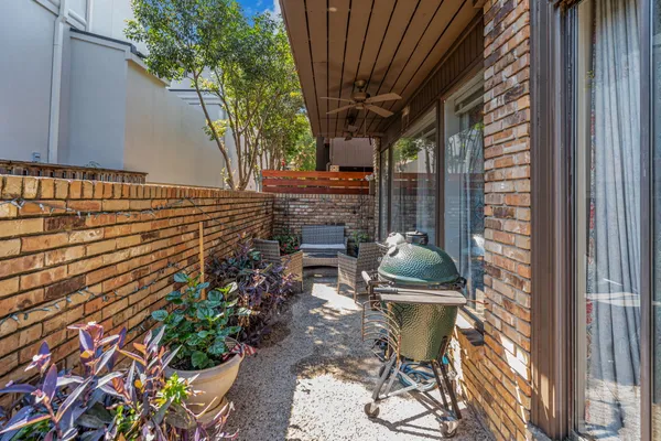 $475,000 | 2129 Fountain Square Drive, Fort Worth, TX 76107