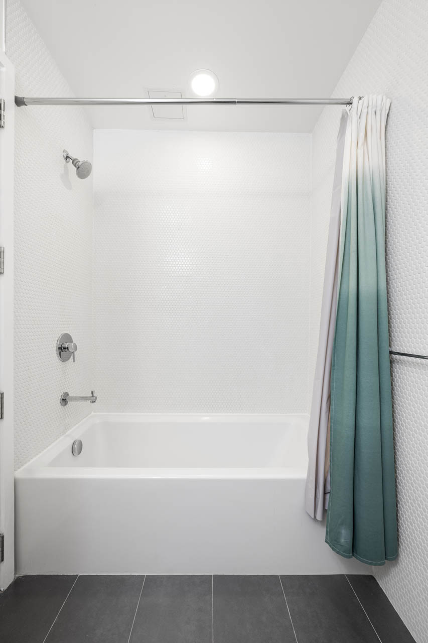 195 Hawthorne Street, Unit 5E Brooklyn, NY 11225 - Photo 15 of 22 Gallery Image 15
