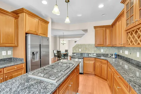 $940,000 | 2619 South Kenmore Court, Arlington, VA 22206