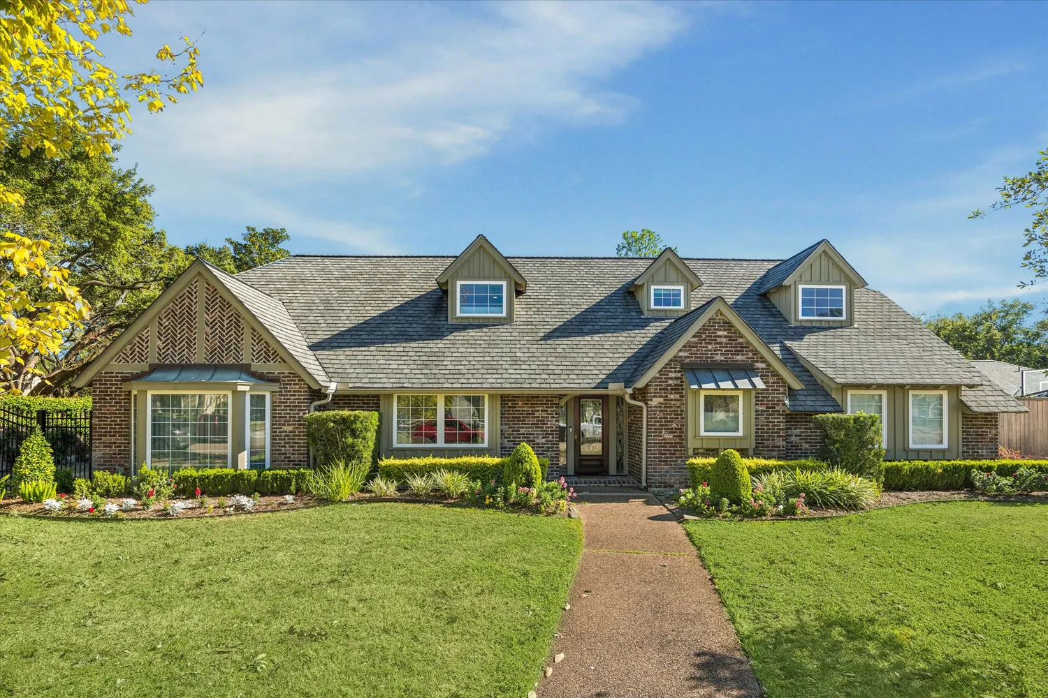 $1,825,000 | 222 Plantation Road, Houston, TX 77024