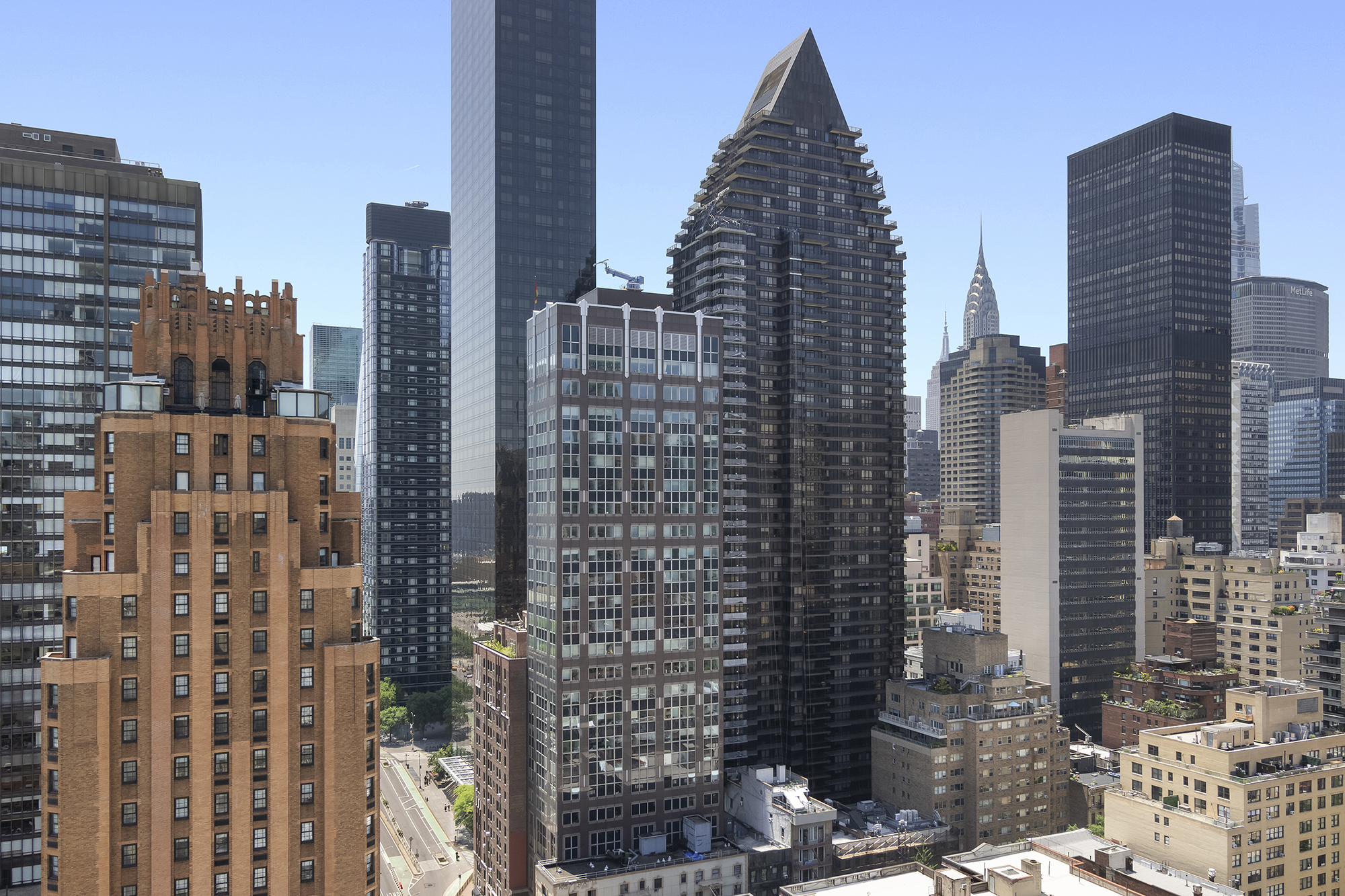 400 East 51st Street, Unit 21C Manhattan, NY 10022 - Photo 9 of 17