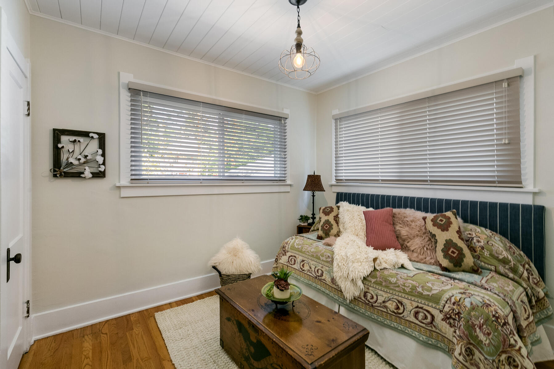 2025 Grape Street Denver, CO 80207 - Photo 13 of 23