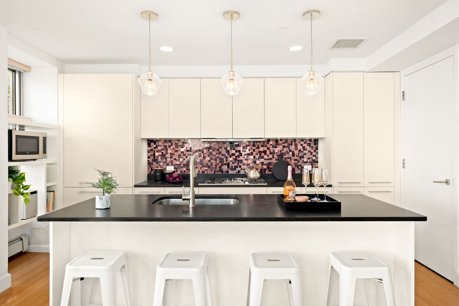 $2,100,000 | 300 West 18th Street, Unit 2 | Chelsea