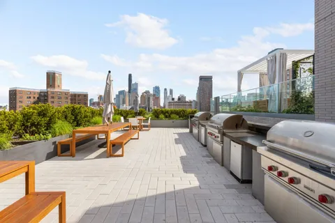 $3,250,000 | 180 Front Street, Unit 11E | DUMBO