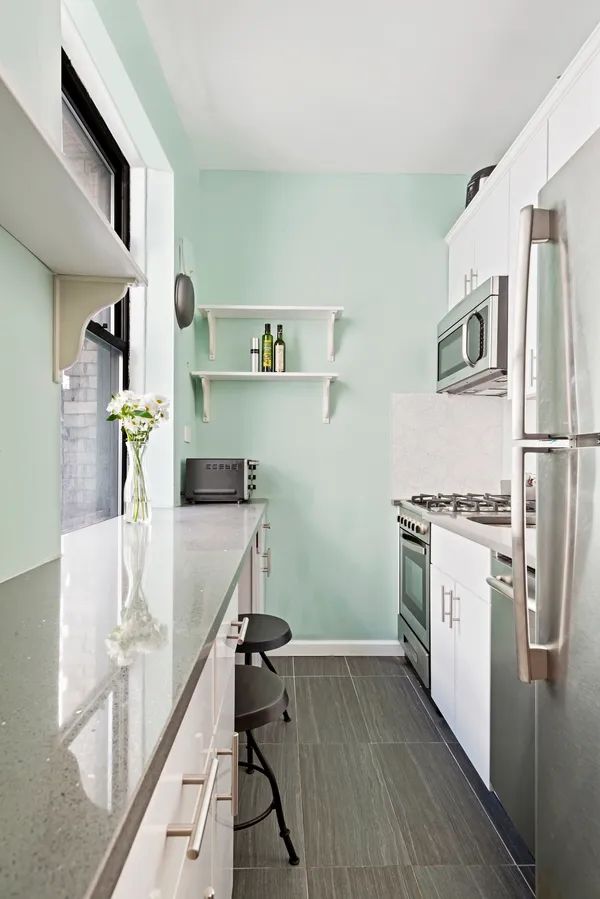 $3,800 | 342 West 56th Street, Unit 3A | Hell's Kitchen