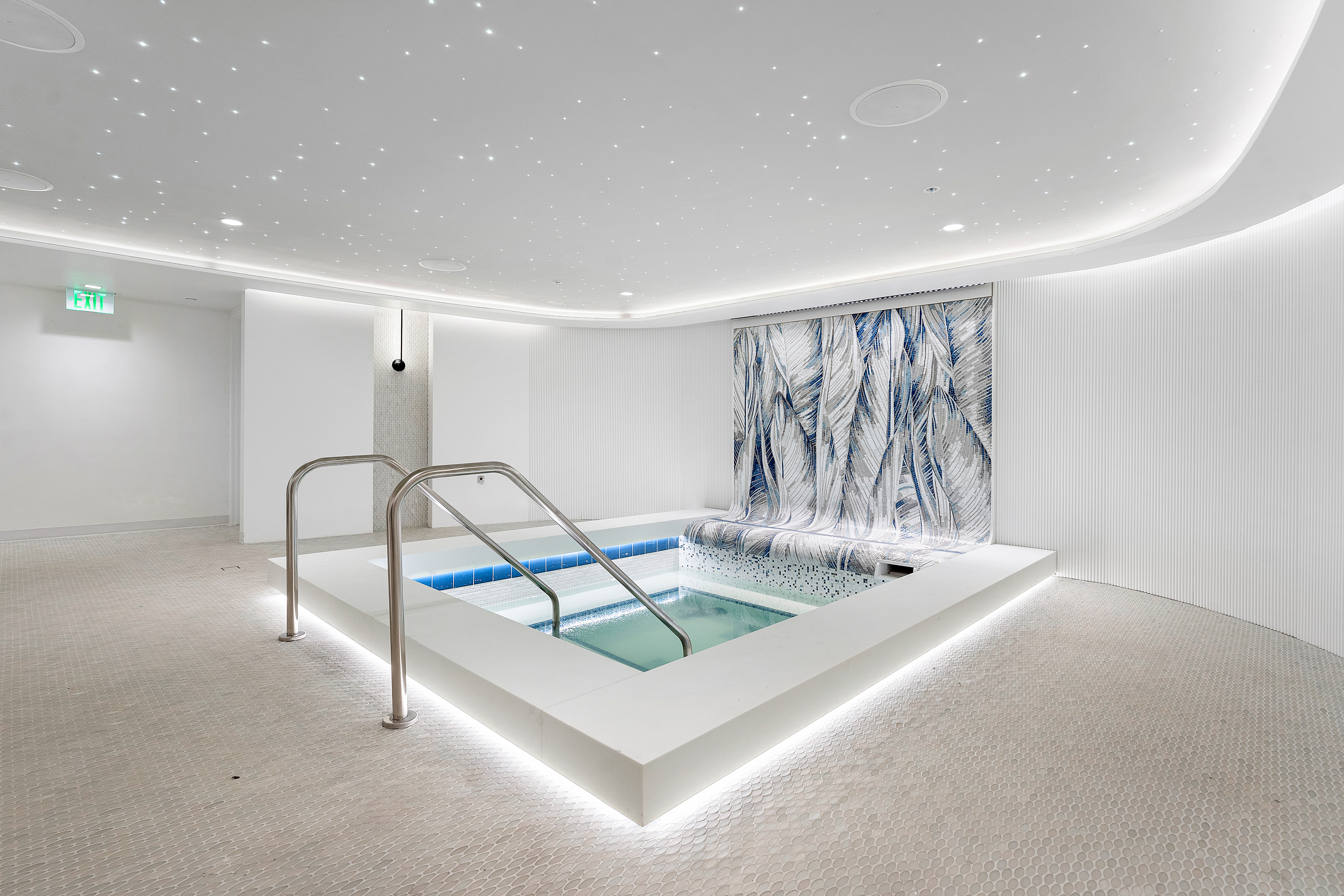 210 Southeast Mizner Boulevard, Unit 101 Boca Raton, FL 33432 - Photo 18 of 31 a view of a room with gym equipment
