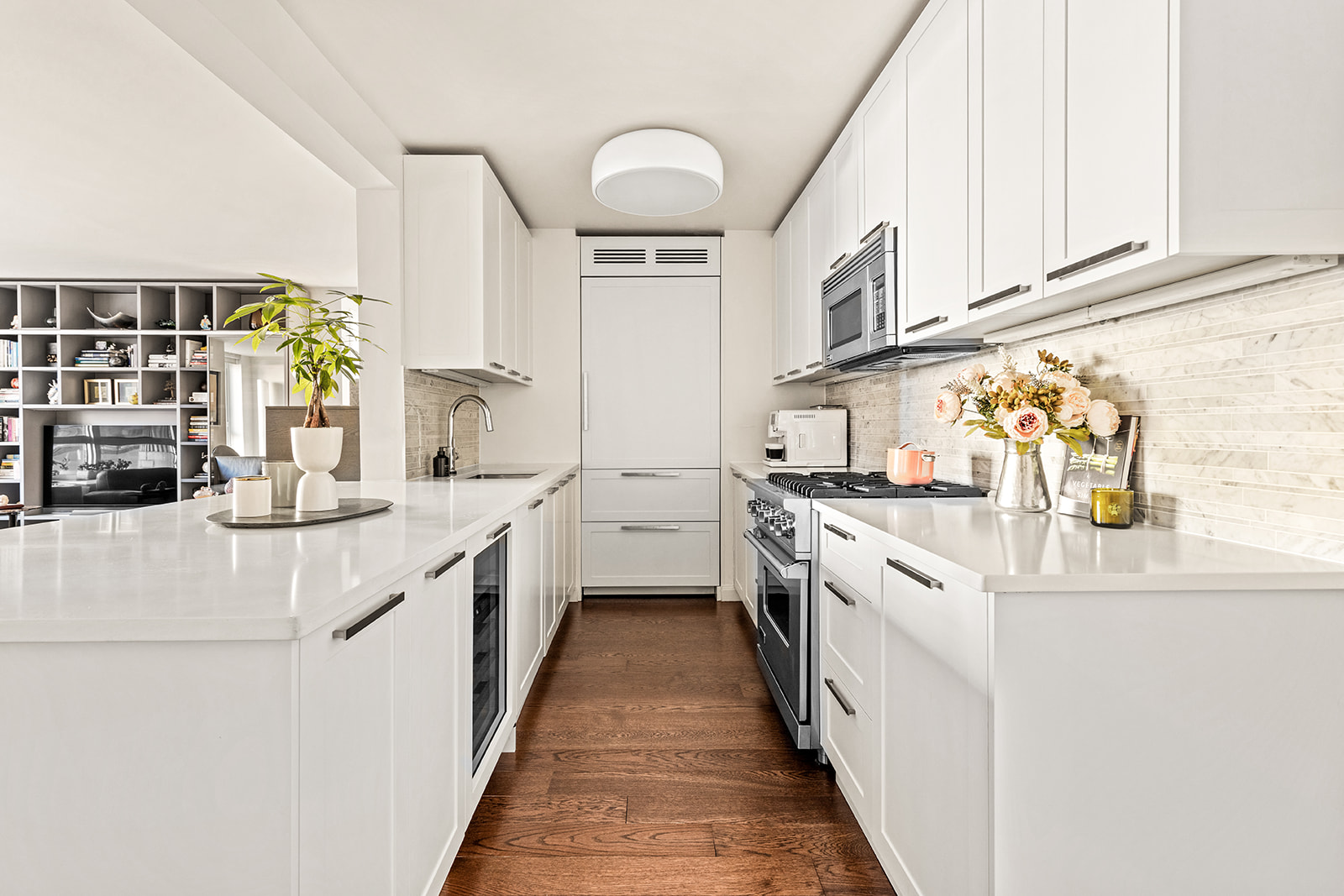 200 East 94th Street, Unit 518 Manhattan, NY 10128 - Photo 2 of 8