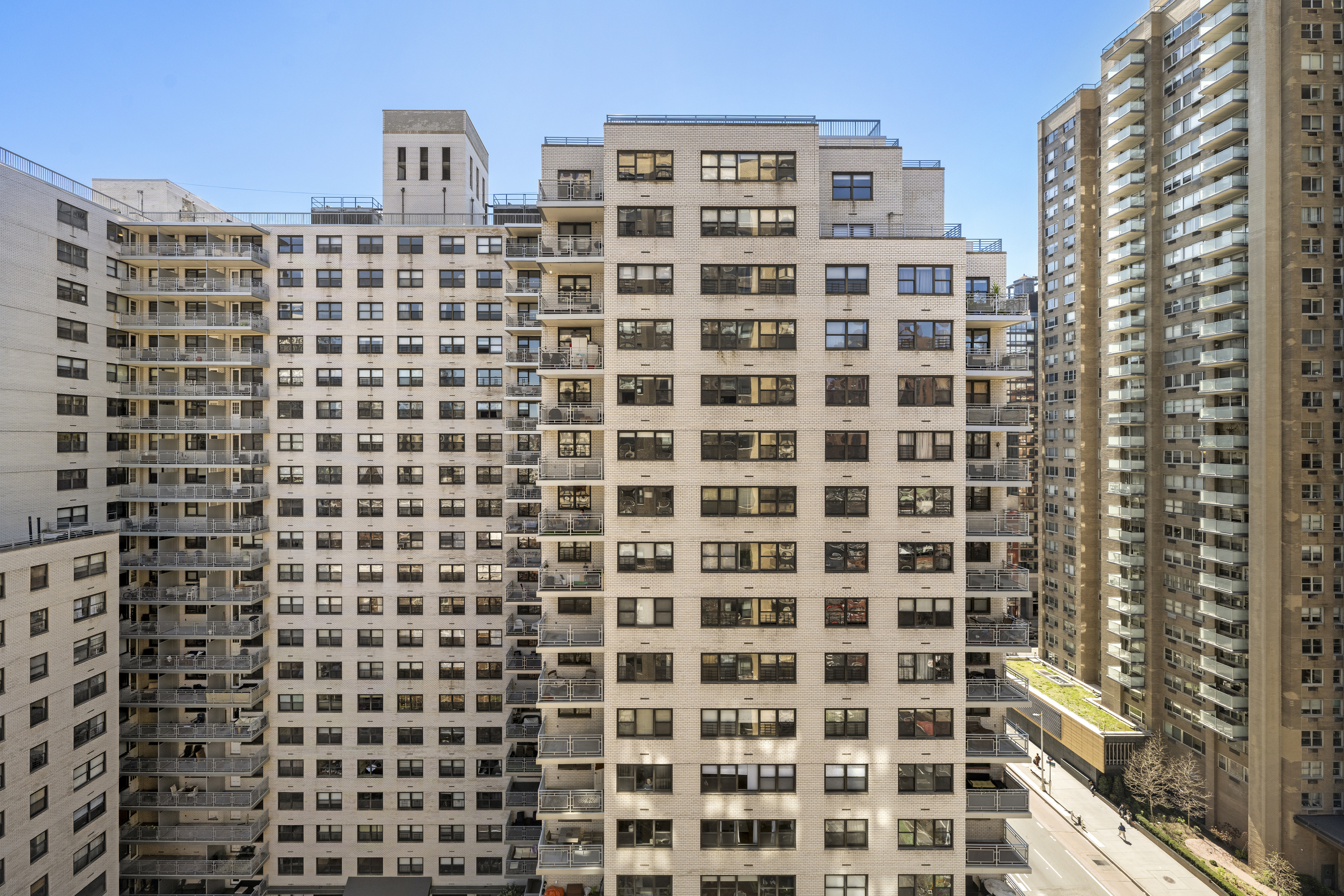 301 East 87th Street, Unit 16E Manhattan, NY 10128 - Photo 3 of 16 a view of a building with a black and white checkered floor