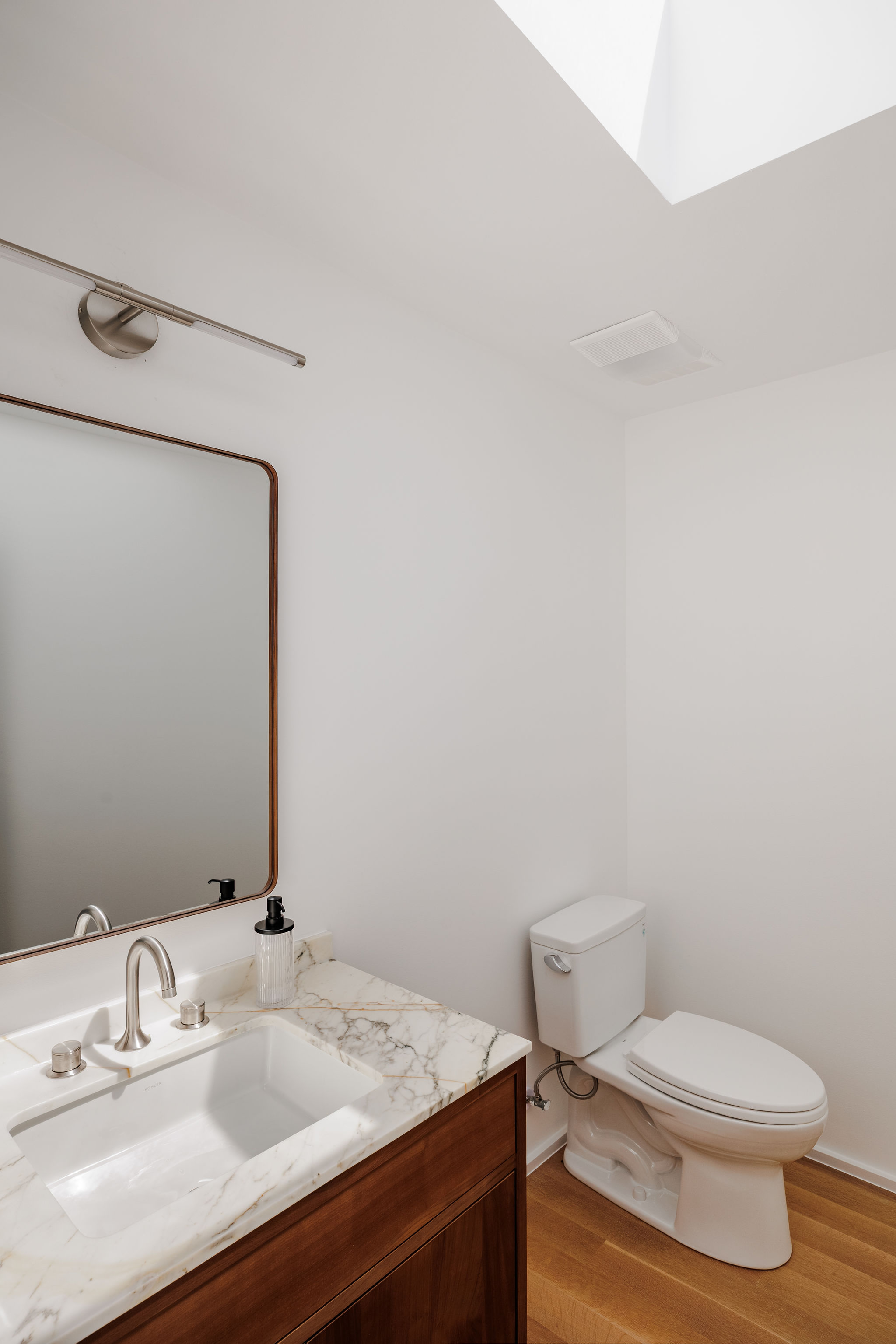 1801 Nickerson Street Austin, TX 78704 - Photo 40 of 44 a bathroom with a sink and a toilet