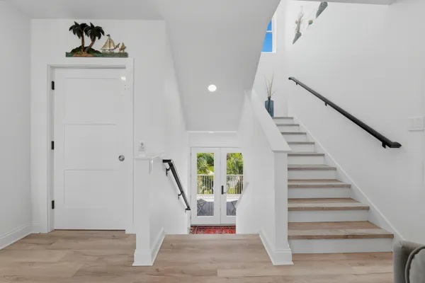 $2,350,000 | 2813 Kipps Colony Drive South, Gulfport, FL 33707