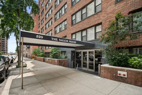 $4,700 | 520 East 81st Street, Unit 9H | Upper East Side