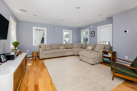 $1,299,000 | 15 Lindsey Street, Marblehead, MA 01945