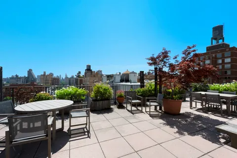 $2,995,000 | 176 West 87th Street, Unit 4A | Upper West Side