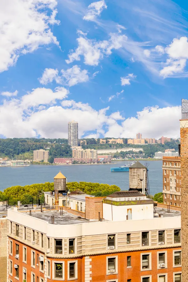 $5,850 | 390 West End Avenue, Unit PHK | Upper West Side