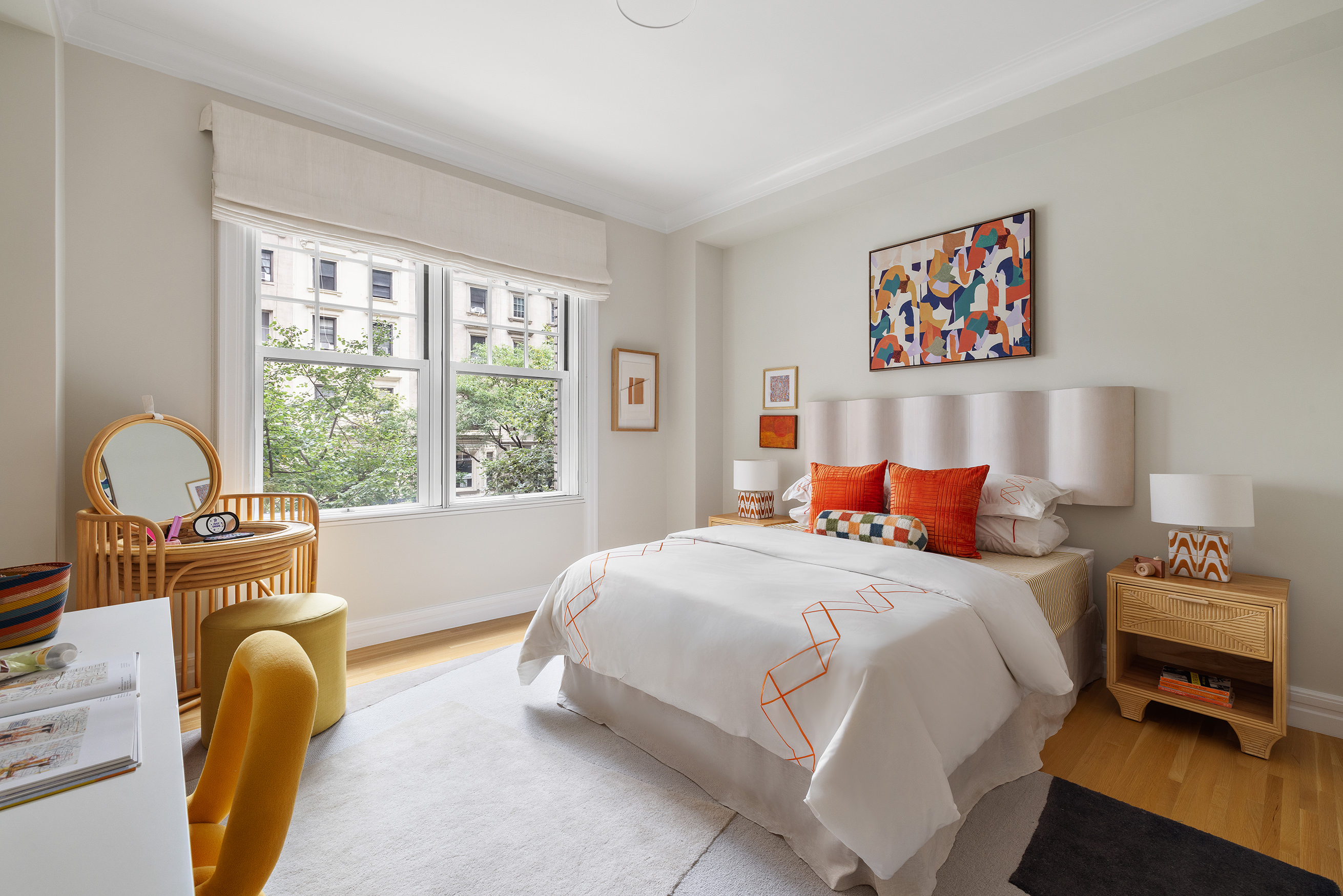 150 East 72nd Street, Unit 2N Manhattan, NY 10021 - Photo 12 of 20 Gallery Image 12
