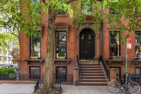 $2,250,000 | 58 Remsen Street, Unit 1R | Brooklyn Heights