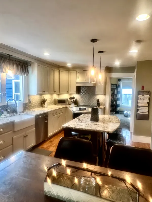 $599,999 | 131 Pleasant Valley Street, Methuen, MA 01844