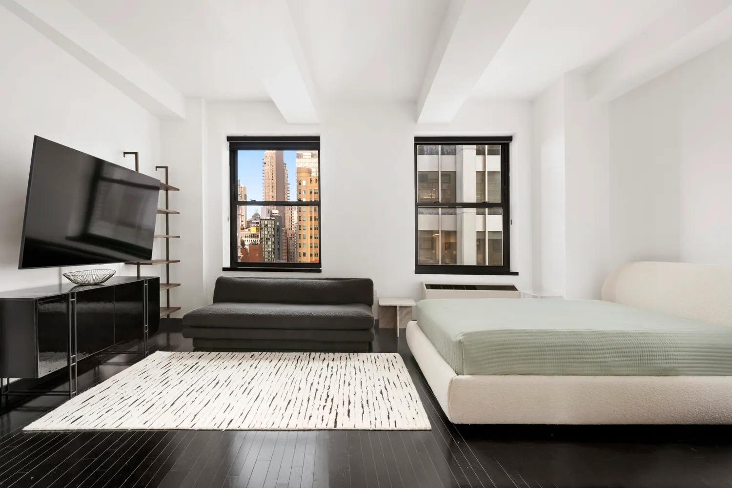 $4,735 | 20 Pine Street, Unit 2310 | Financial District