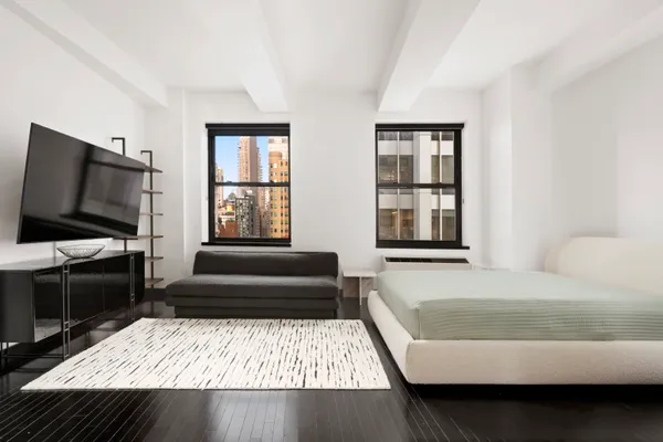 $4,300 | 20 Pine Street, Unit 2310 | Financial District