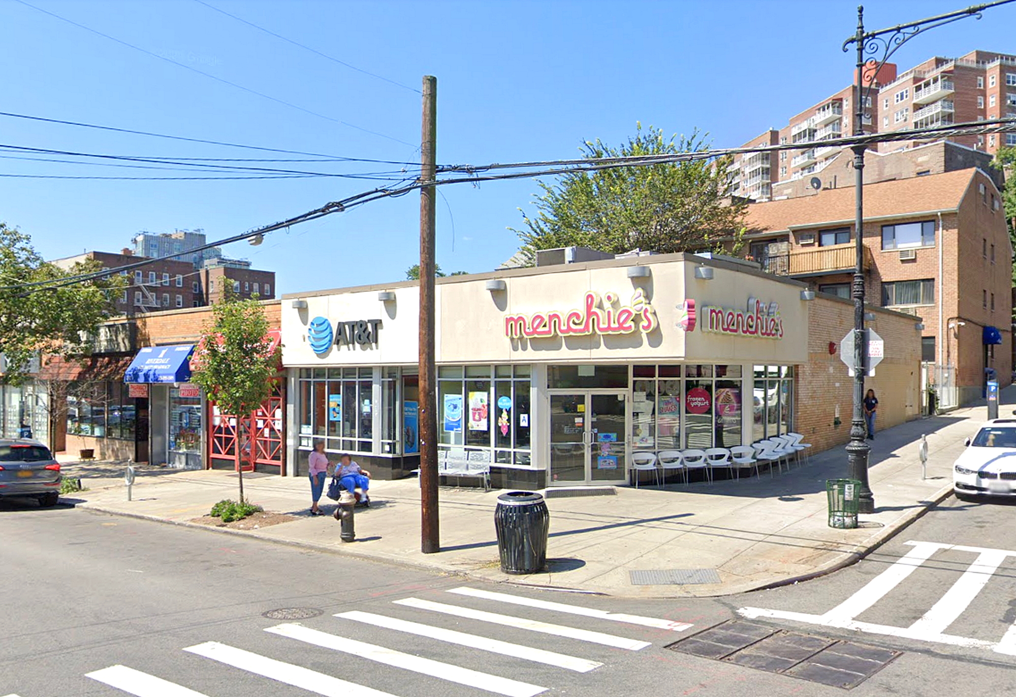 3210 Arlington Avenue, Unit 3D Bronx, NY 10463 - Photo 20 of 24 a view of a street with shops