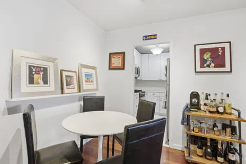 $650,000 | 201 East 21st Street, Unit 11H | Gramercy