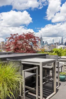 a picture of city view