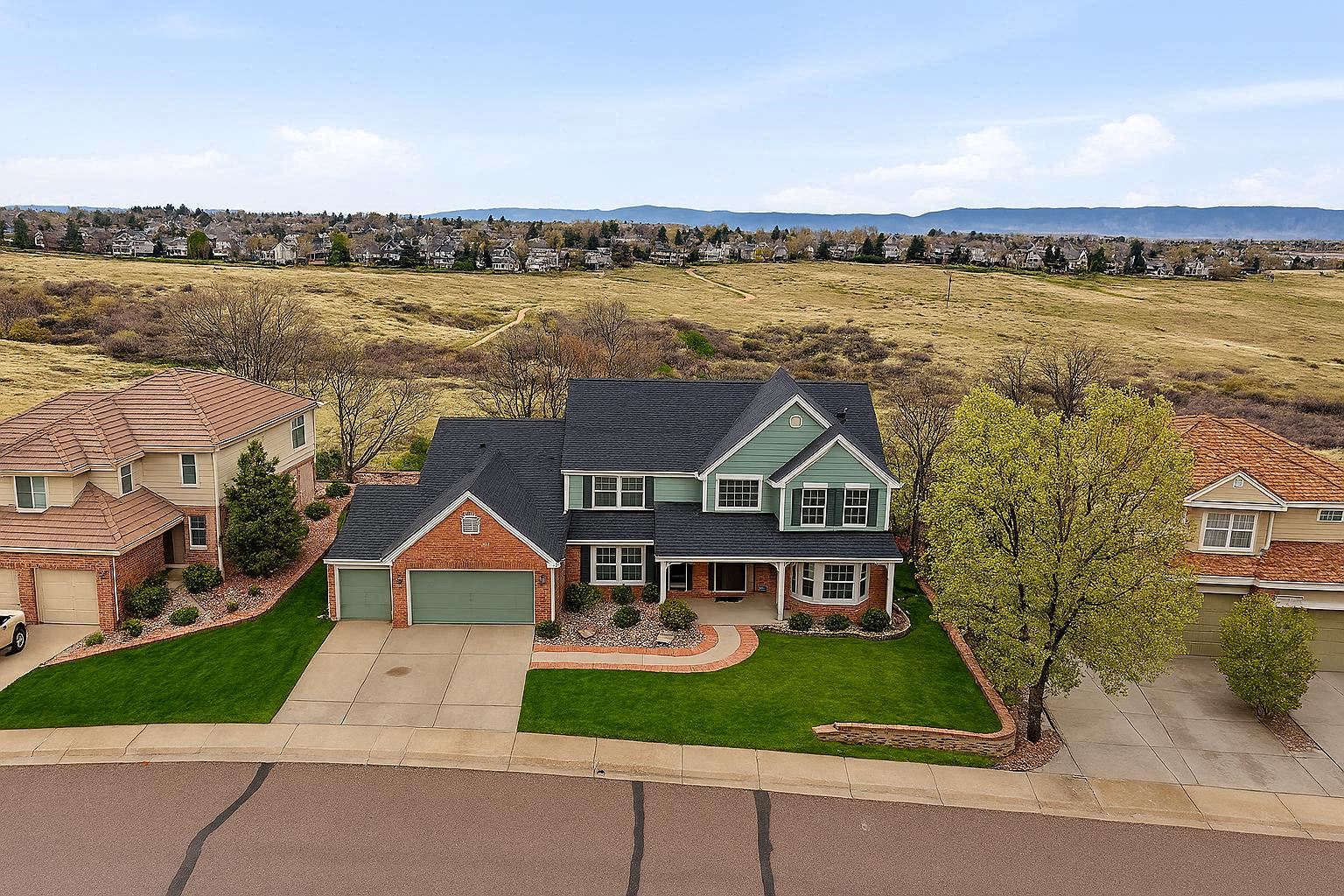 1574 Sunset Ridge Road Highlands Ranch, CO 80126 - Photo 2 of 22