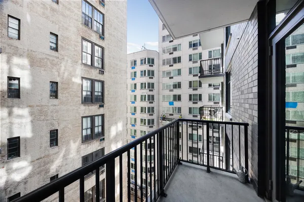 $6,600 | 300 East 23rd Street, Unit 7H | Gramercy