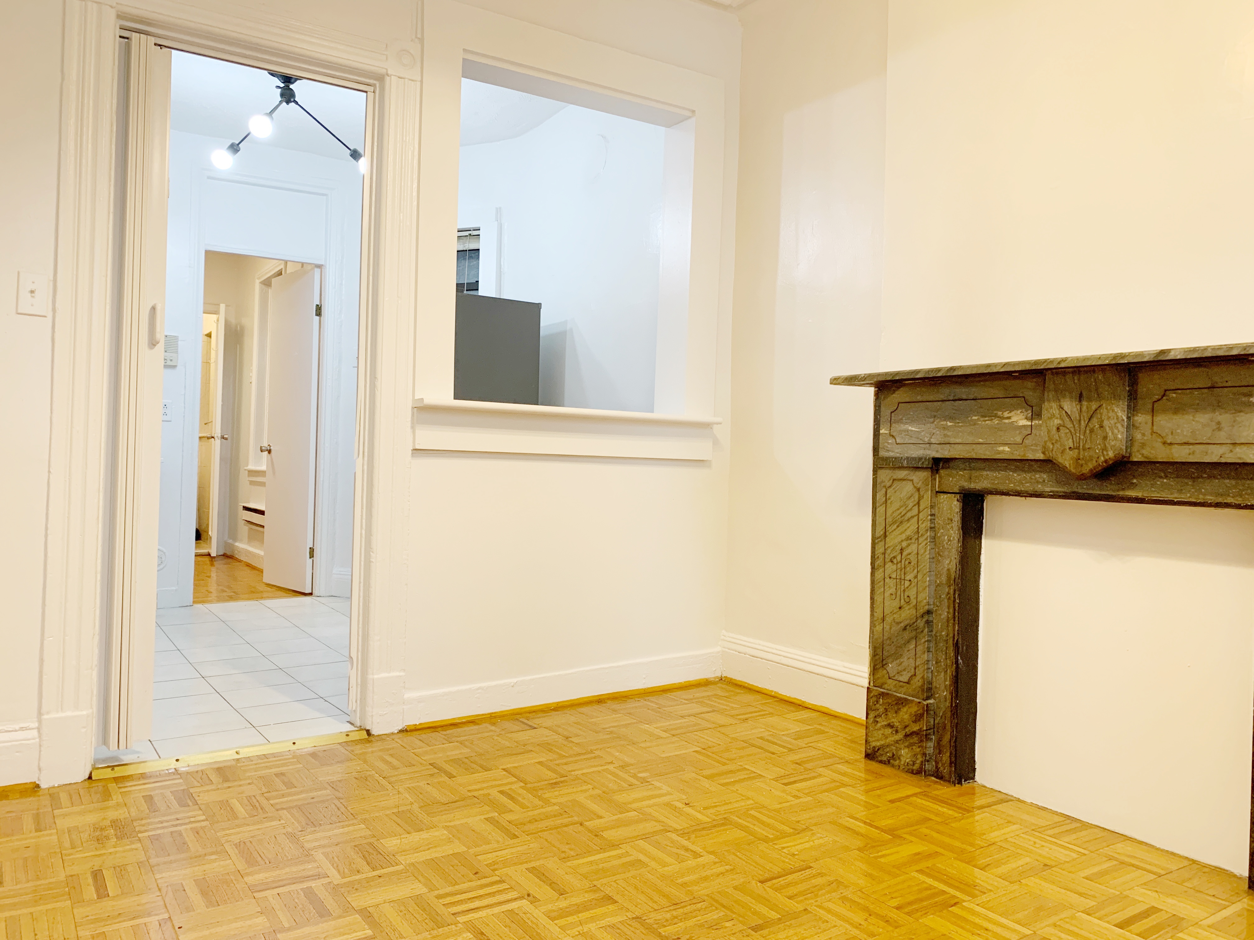 404 East 73rd Street, Unit 12 Manhattan, NY 10021 - Photo 2 of 6