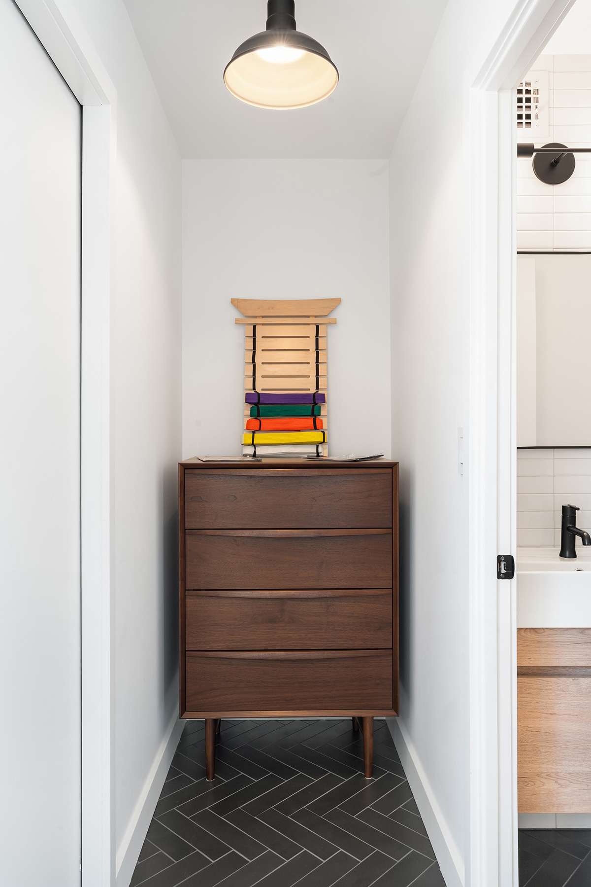201 East 17th Street, Unit 16H Manhattan, NY 10003 - Photo 9 of 16 a bathroom with a sink and a mirror