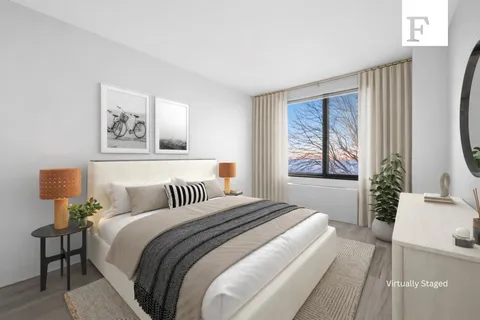 $1,400,000 | 380 Rector Place, Unit 3R | Battery Park City