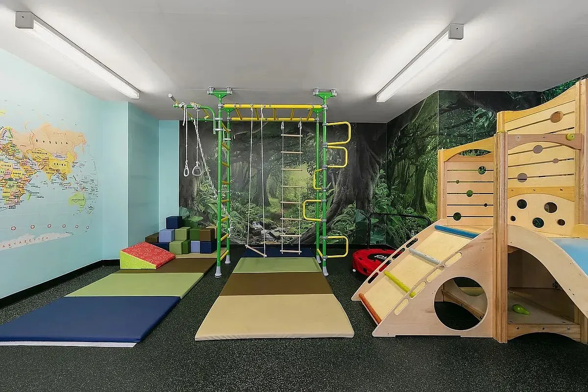 $1,275,000 | 80 Chambers Street, Unit 12C | TriBeCa