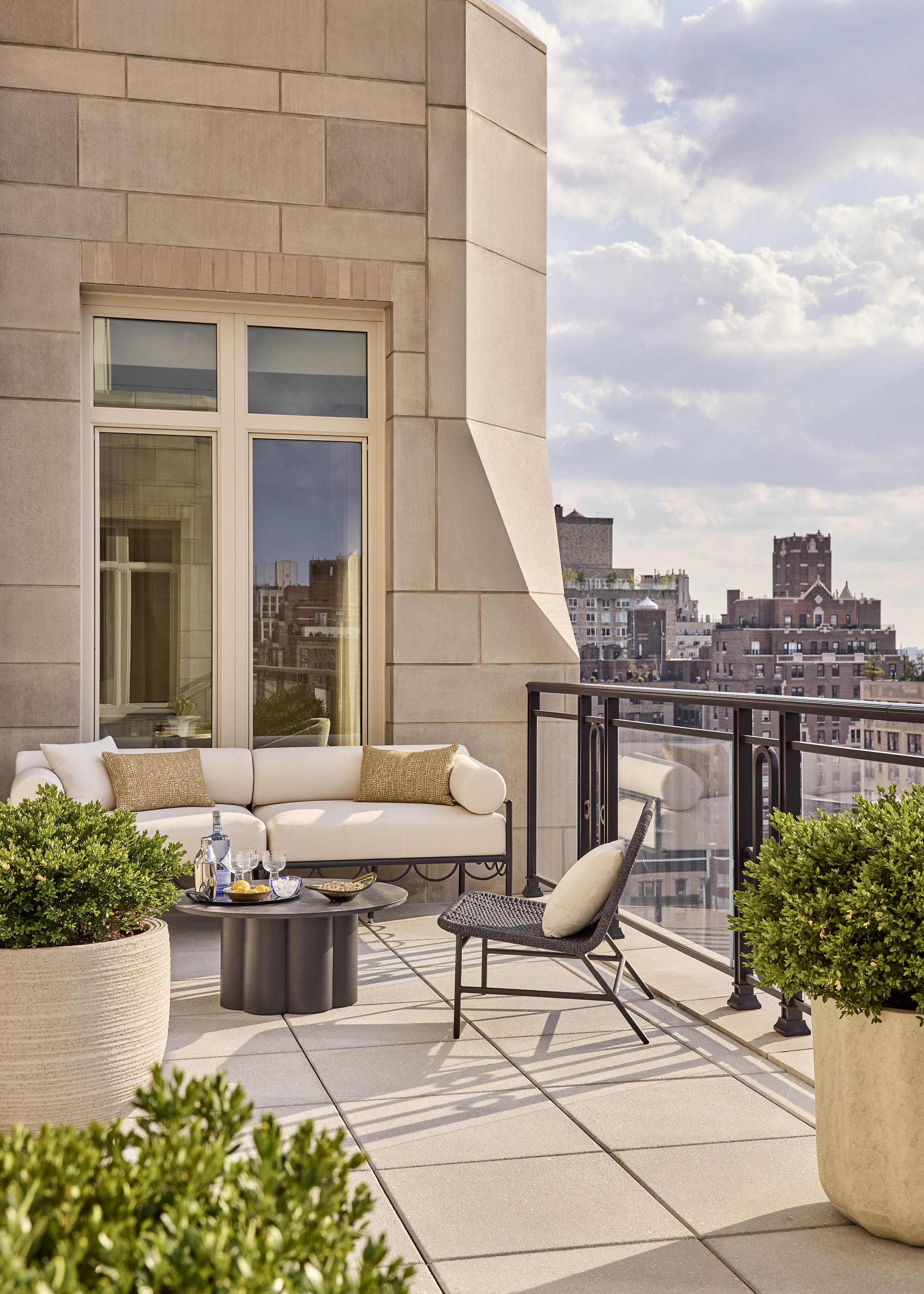 211 West 84th Street, Unit PHB Manhattan, NY 10024 - Photo 5 of 40 Gallery Image 5