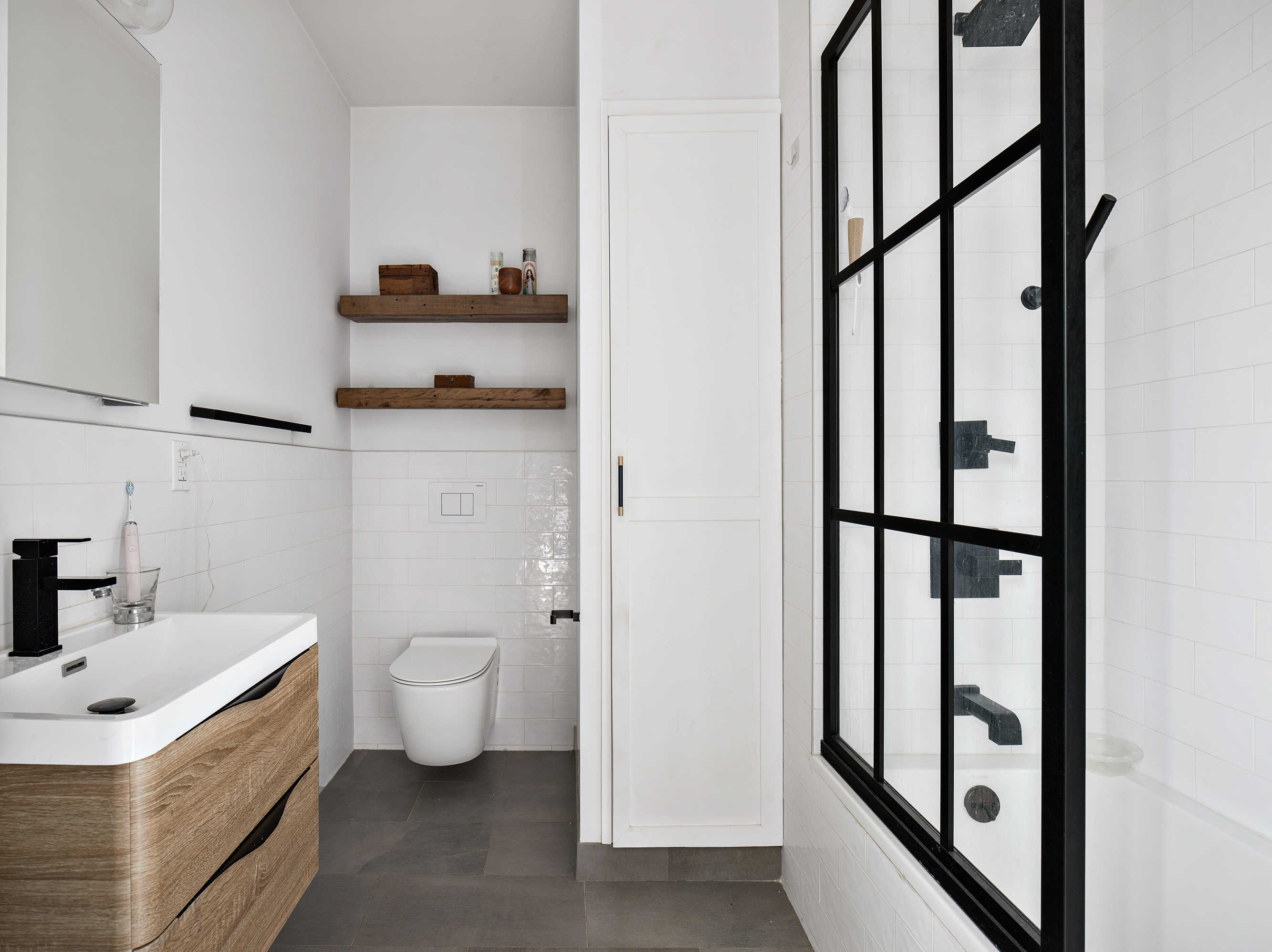 27 Kossuth Place, Unit 4A Brooklyn, NY 11221 - Photo 7 of 10