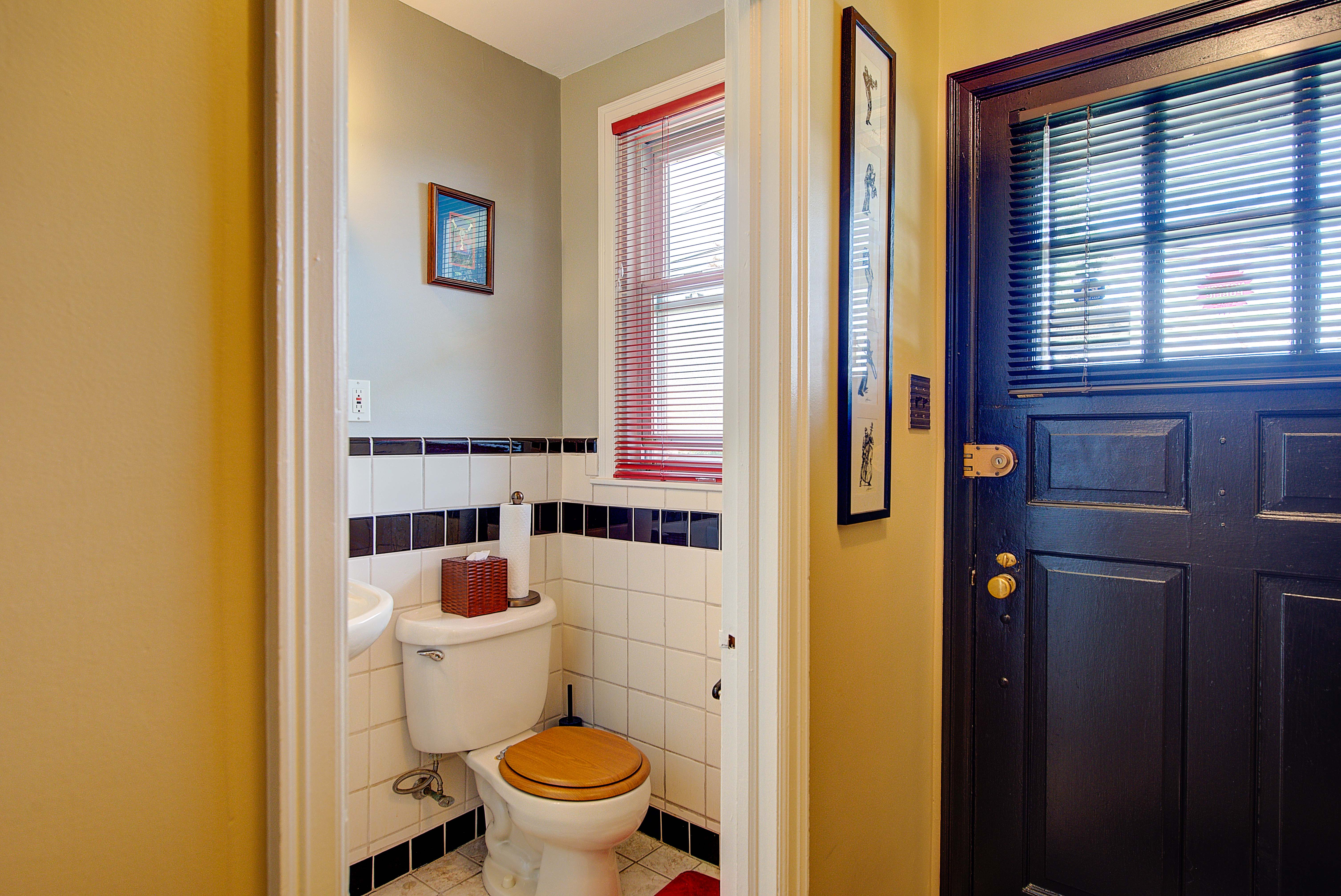 834 Vernon Road Philadelphia, PA 19119 - Photo 6 of 43 Gallery Image 6