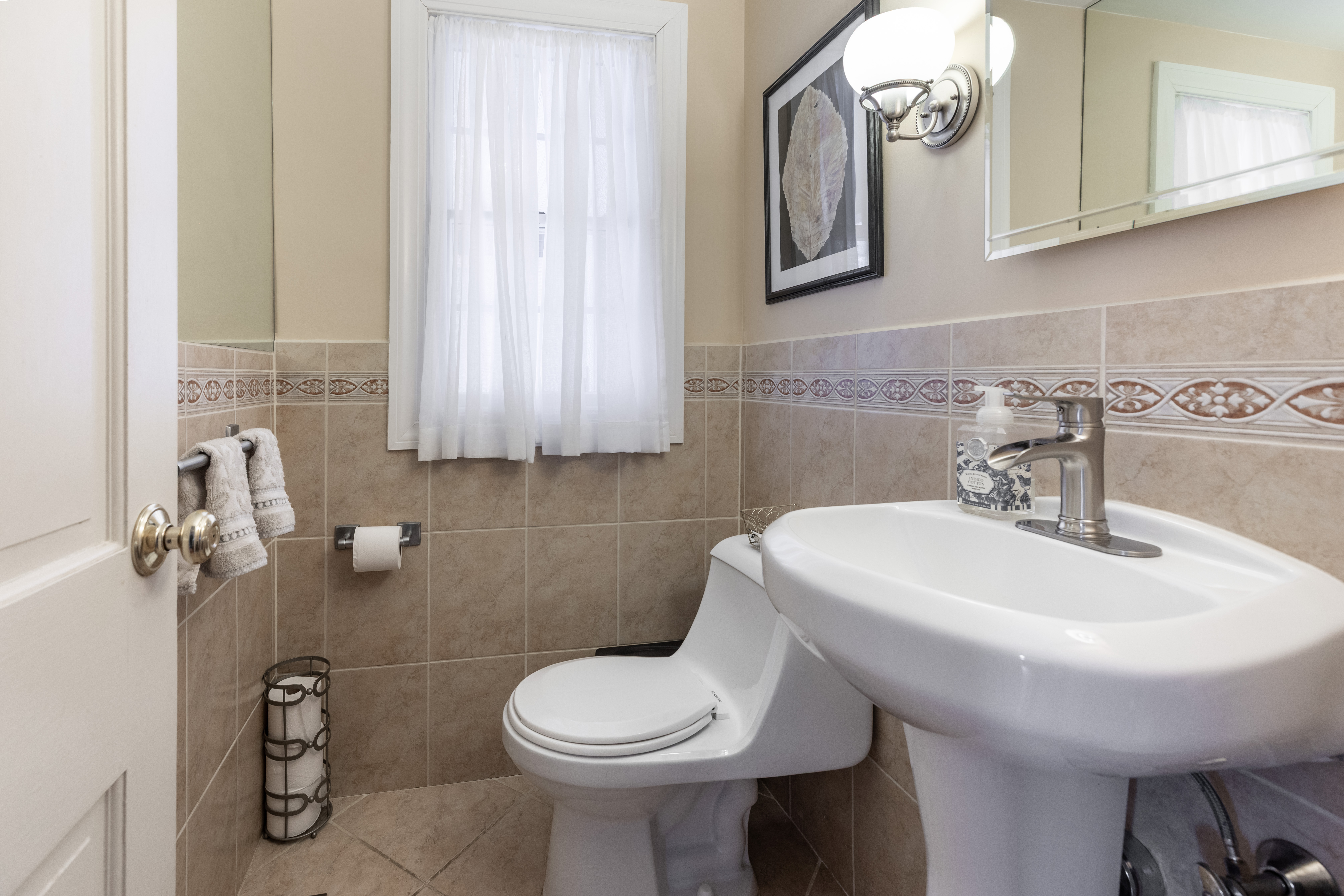 31 Woodfield Road Wellesley, MA 02482 - Photo 21 of 38