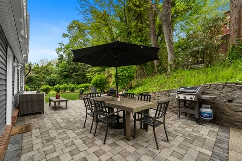 $1,050,000 | 161 Rolling Road, Bala Cynwyd, PA 19004