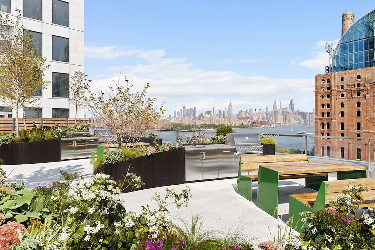 5 South 5th Street, Unit PH2B Brooklyn, NY 11249 - Photo 13 of 27 a view of city from terrace with seating space