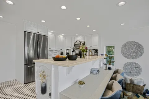 $1,399,000 | 4110 Vanetta Place, Studio City, CA 91604