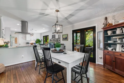$1,250,000 | 1702 Mason Hill Drive, Alexandria, VA 22307