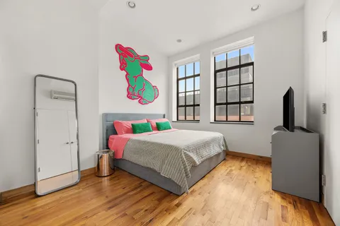 $1,699,000 | 37 Bridge Street, Unit PHA | DUMBO