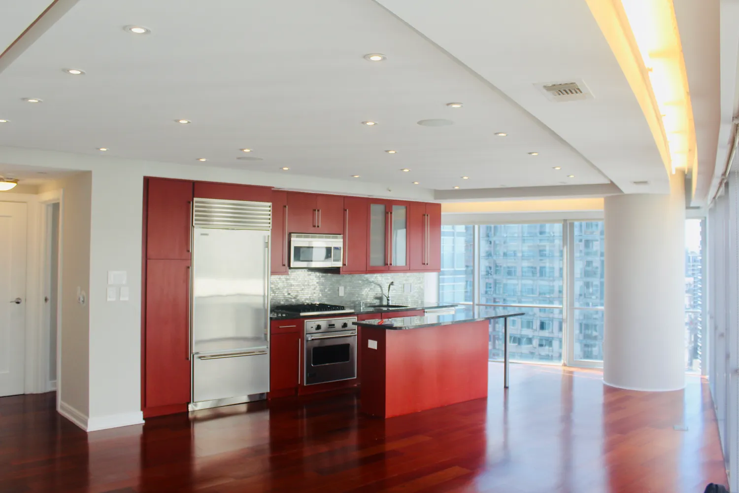 $975,000 | 1111 19th Street North, Unit 2705, Arlington, VA 22209