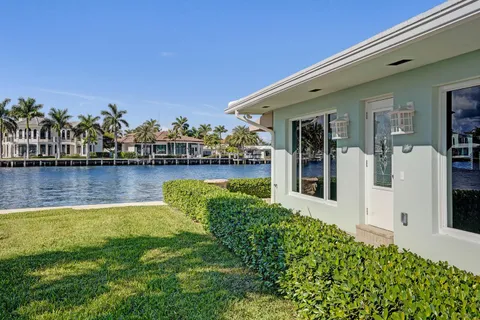 $1,895,000 | 1431 South Ocean Boulevard, Unit 17, Lauderdale-by-the-Sea, FL 33062