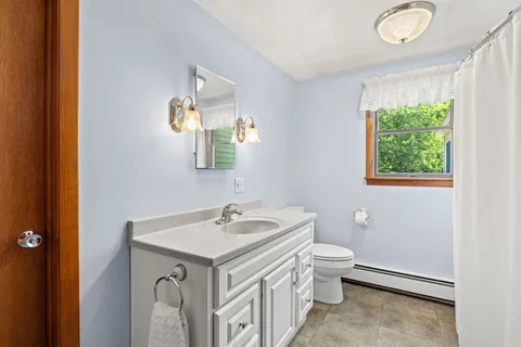 Contact Agent | 26 School Street, Byfield, MA 01922