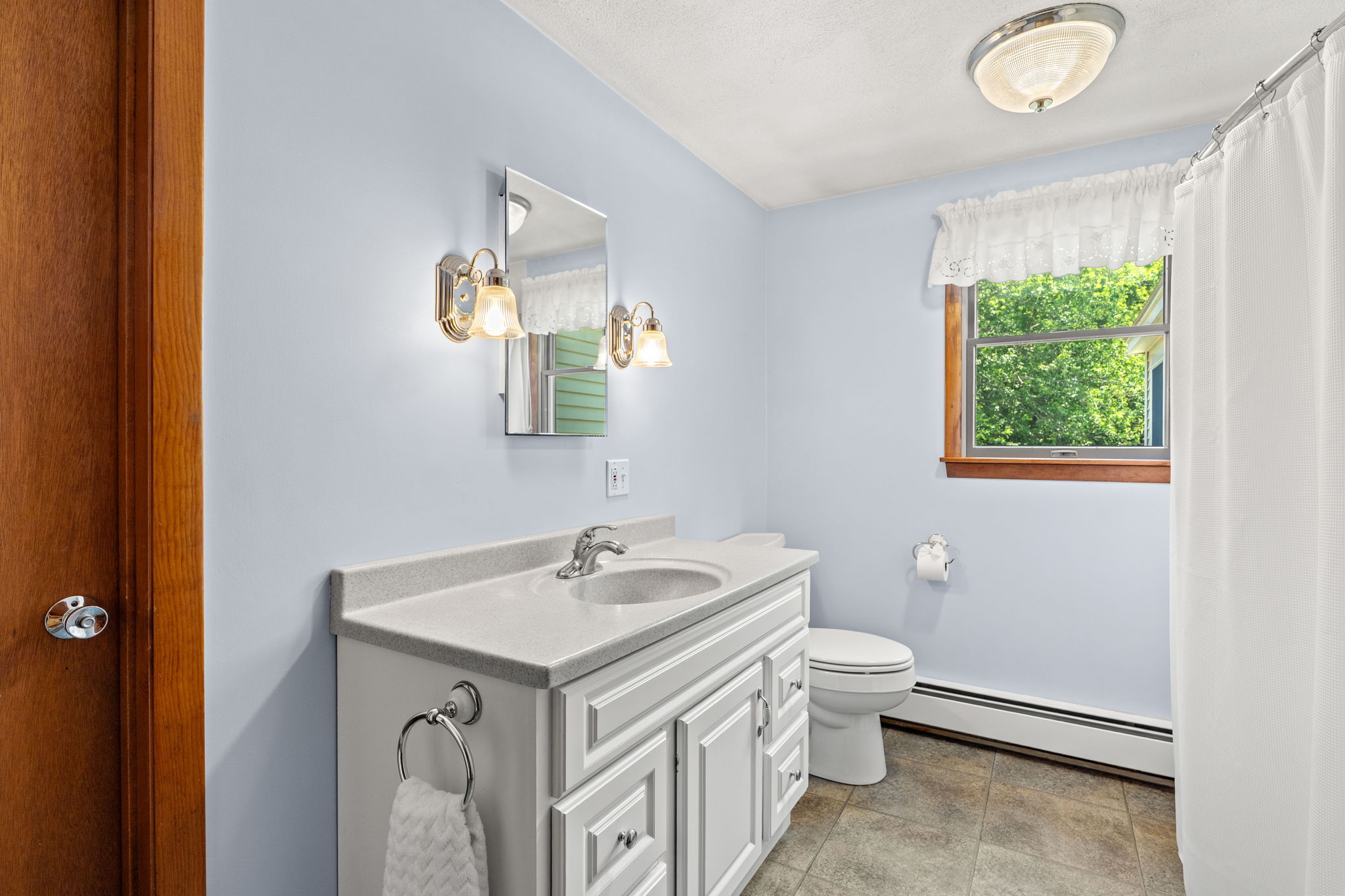 26 School Street Byfield, MA 01922 - Photo 19 of 32